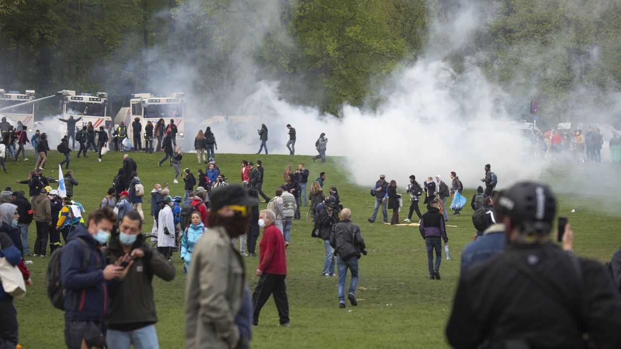Belgian police: 132 arrested in Brussels for illegal gathering