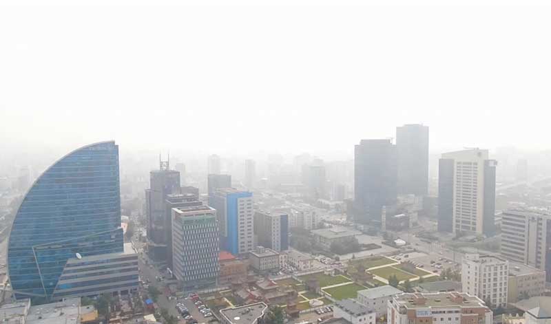 Smoke from forest fires in Russia has spread to the mongolian capital, Ulaanbaatar, and to several provinces in the central west