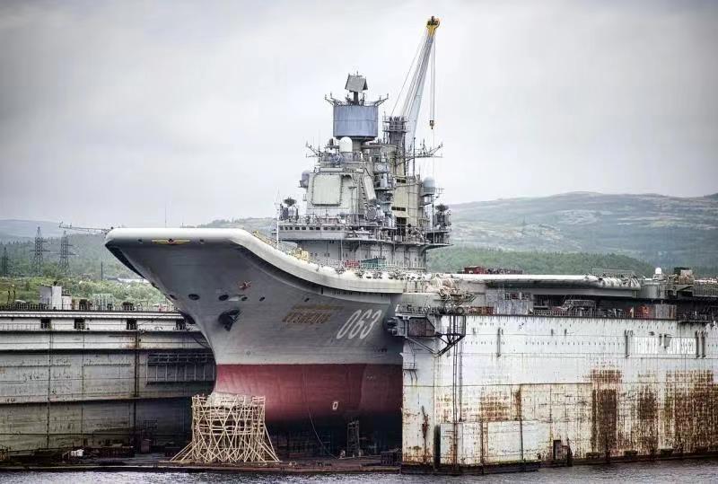 The Russian aircraft carrier Kuznetsov has been delayed until 2022 to enter the dry dock