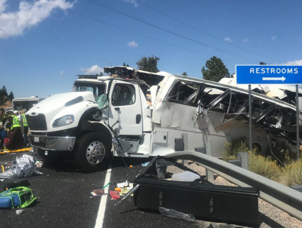 U.S. bus accident kills 4 Chinese tourists and injures more than 20 Utah government defendants go to court