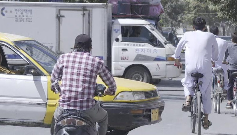 Taliban enter Kabul for a month Security situation improves The economy is still to be restored